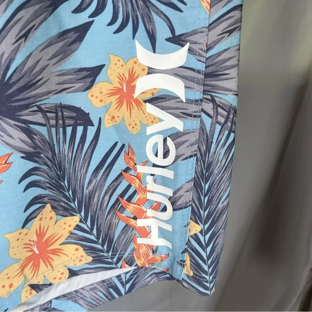 Hurley Men's Hawaiian Floral Board Shorts Light Blue, Yellow, Red‎ Flowers Sz 30
